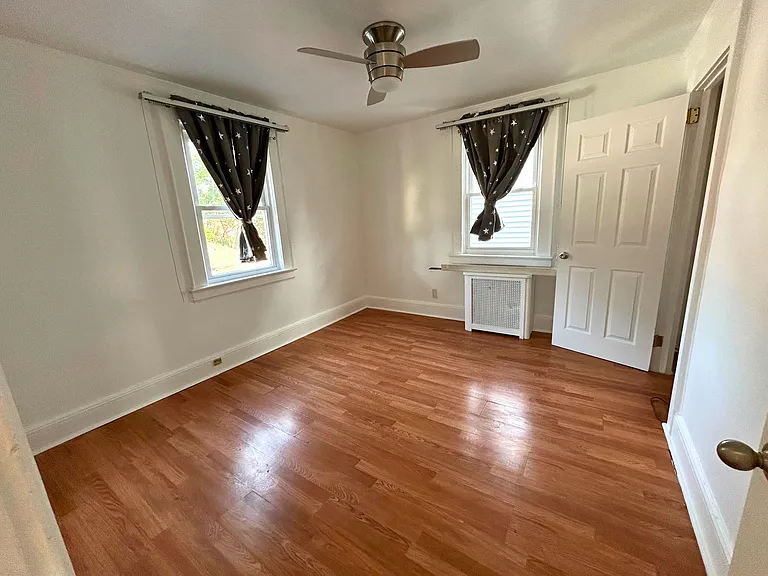 52 Fairway Ave — Photo 18