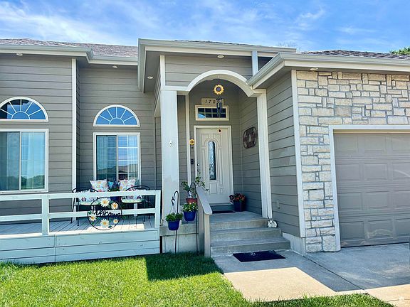 2nd image of 1709 Broadfoot Dr