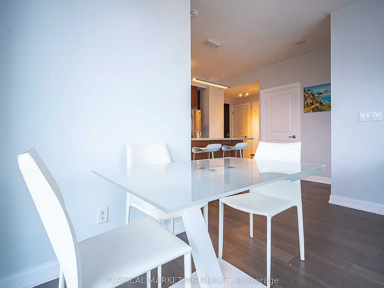 18 Yorkville Ave #1707 — Photo 26