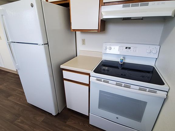 4th image of 6249 Applegrove Ln