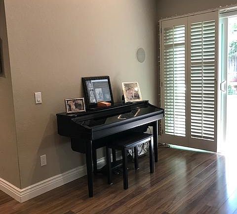 Family Room - Piano