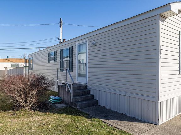 3rd image of 8150 Russell Ln