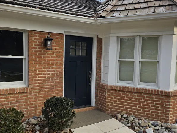 10725 River Rd Unit B, Potomac, MD 20854