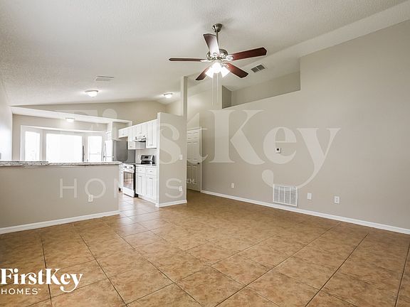 4th image of 7535 Groveoak Dr