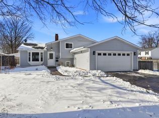 310 Saint Lawrence Blvd, Eastlake, OH 44095