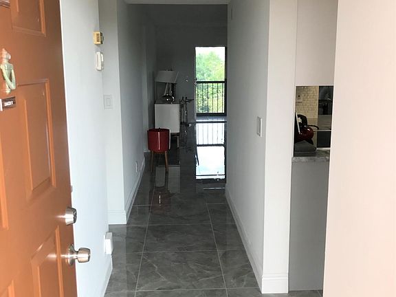 3rd image of 7281 Amberly Ln APT 403