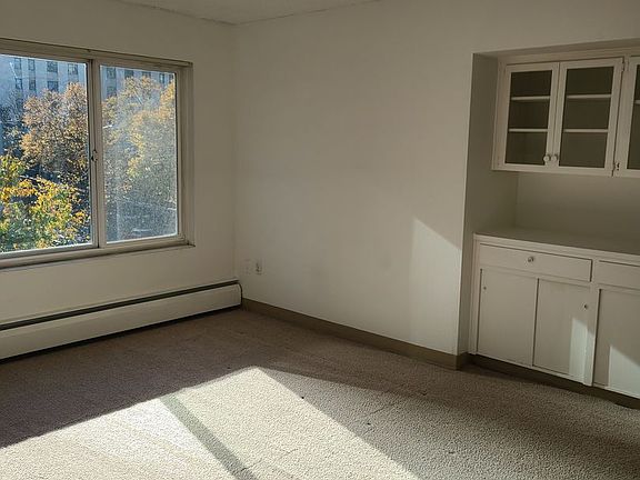 5th image of 600 9th Ave APT 303
