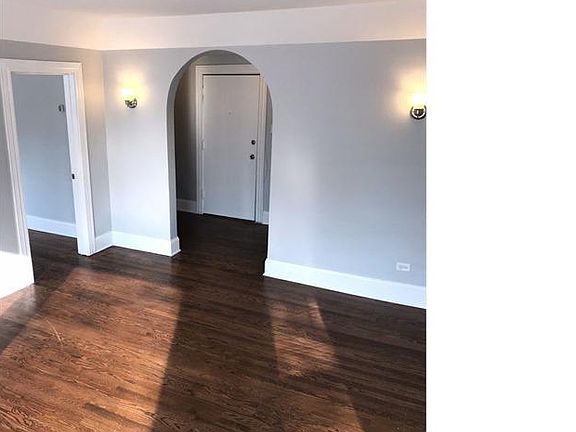4th image of 7645 S East End Ave #3D