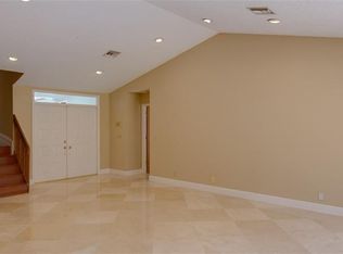 5176 NW 51st Ave, Coconut Creek, FL 33073