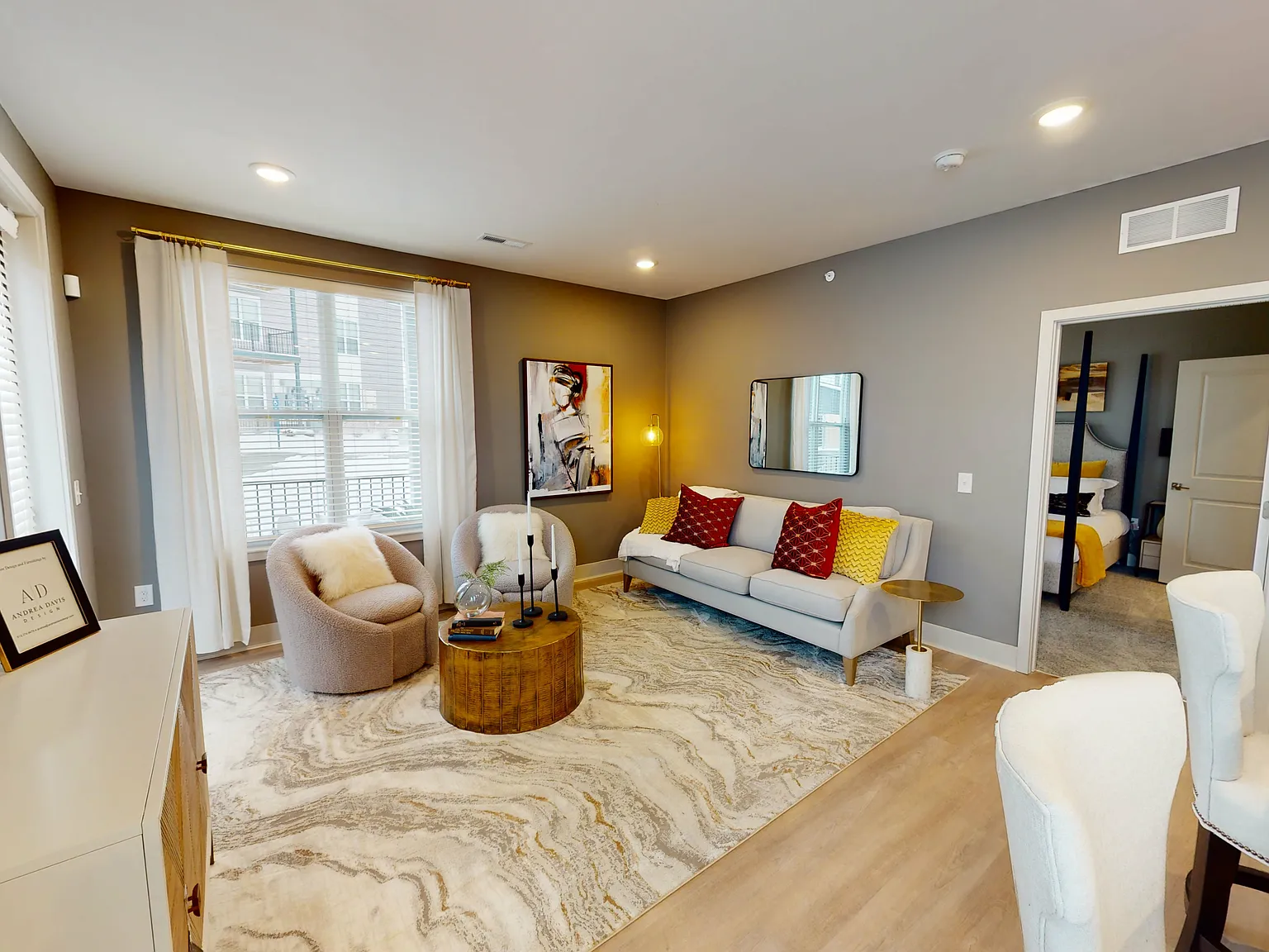 Elevation 800 — Photo 4