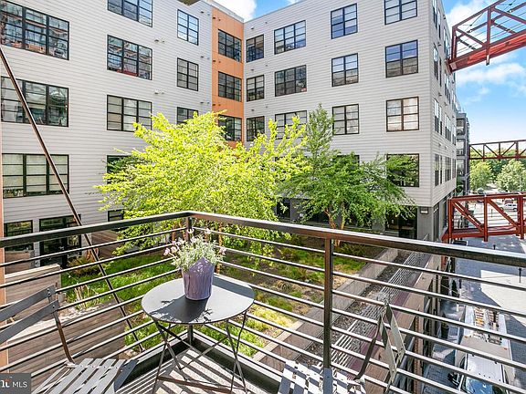 5th image of 1625 Eckington Pl NE APT 421