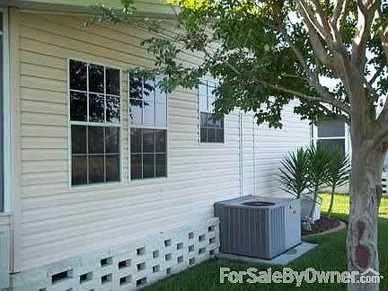4th image of 2626 Lake Haven Dr
