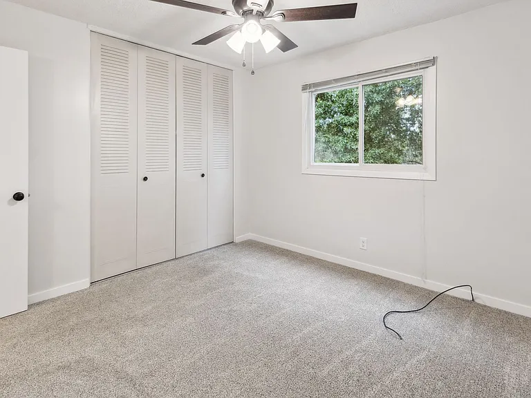 5049 Grassridge Rd — Photo 13