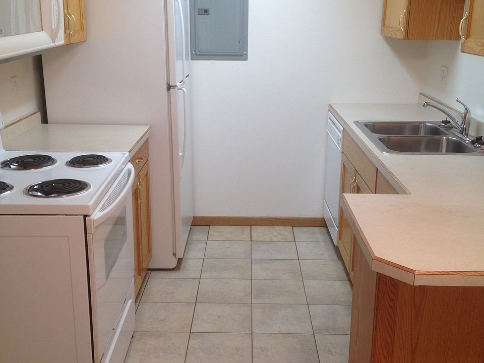1st image of 1114 27th Ave S APT 21