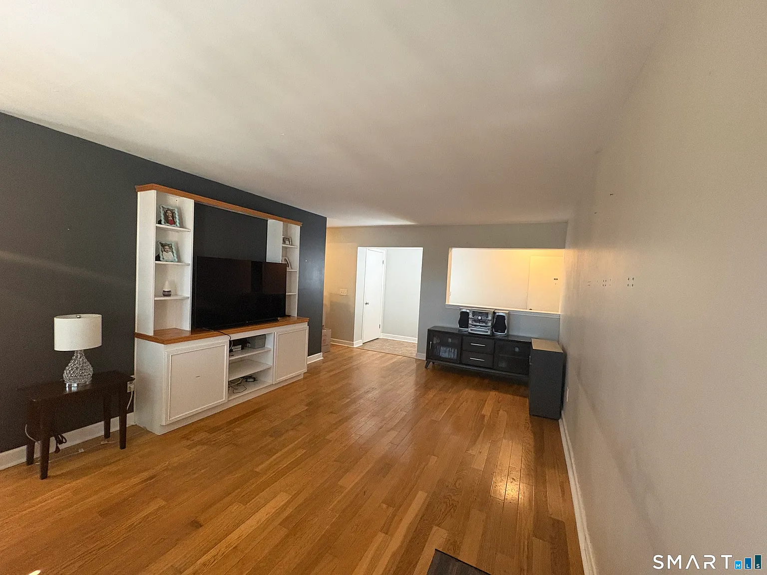 2 bed, 748 sqft, $2,350 — Photo 2