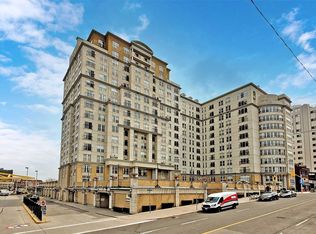 135 James St S #814, Hamilton, ON L8P2Z6