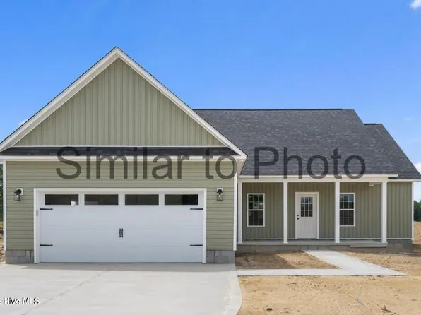 2885 Catherine Lake Road, Richlands, NC 28574