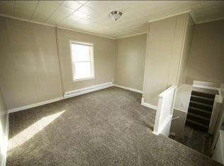 601 E 2nd Ave #4, Mitchell, SD 57301