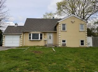 1461 Lincoln Blvd, Bay Shore, NY 11706