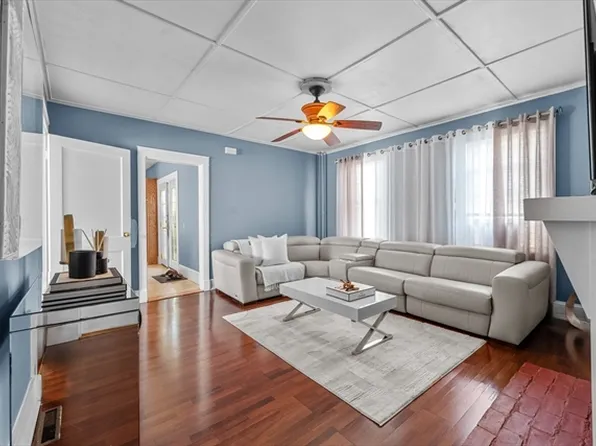 49 Parker St #1, New Bedford, MA 02740