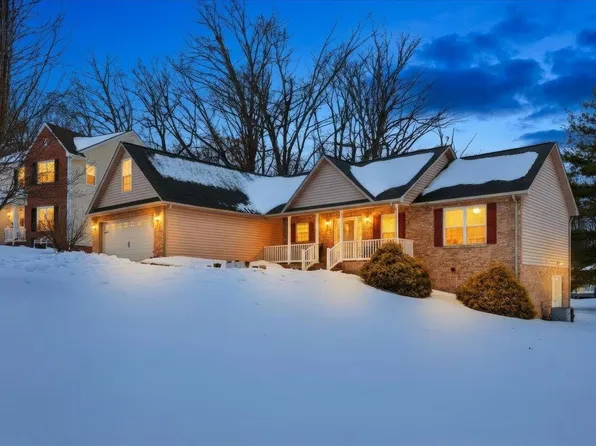 41 Long Bow Rd, Waynesboro, VA 22980