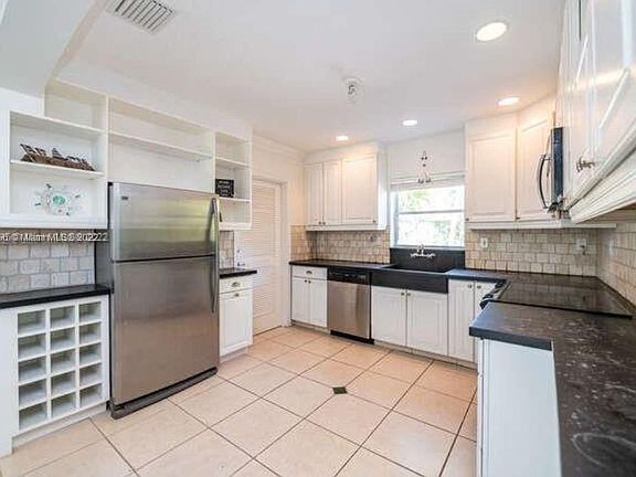 5th image of 346 E 25th St #1