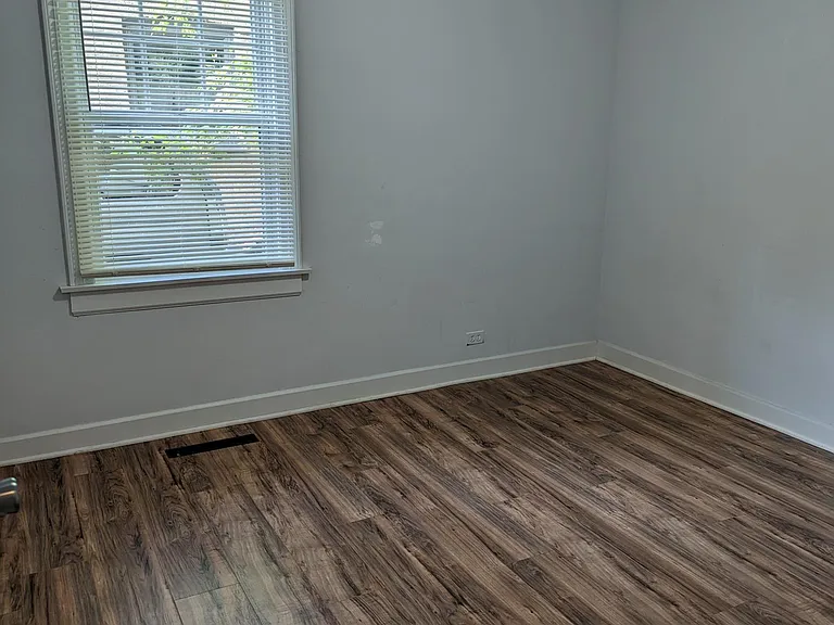 801 N Harvard Ave — Photo 6