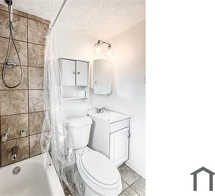 414 Avondale Rd — Photo 16