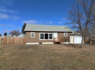 321 2nd Ave, Burlington, ND 58722