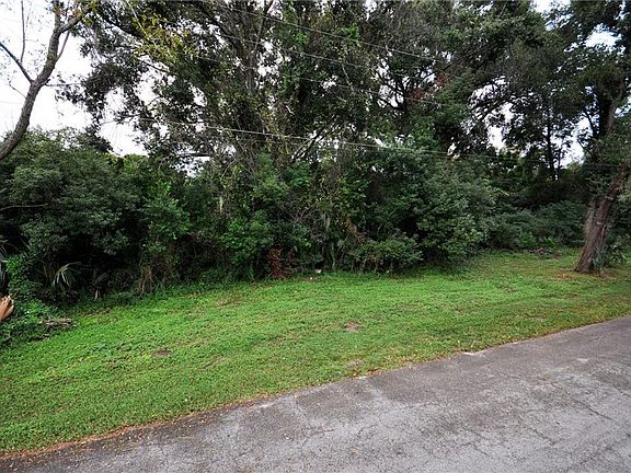 5th image of W Graves Ave