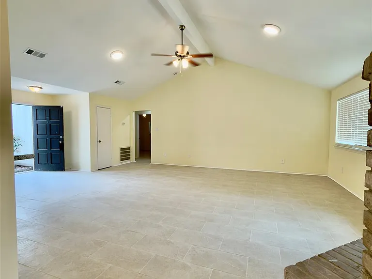 2607 Olympus Dr — Photo 7