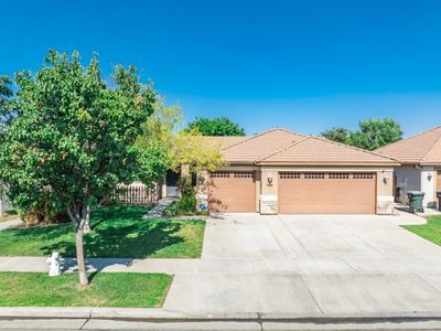 2286 N Riesling Ave, Hanford, CA, 93230