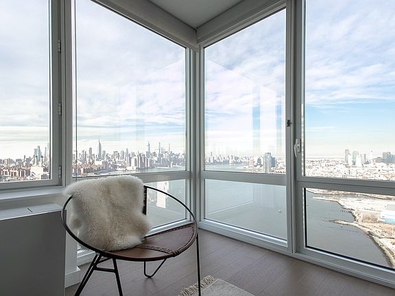 3rd image of 1 N 4th Pl APT 35K