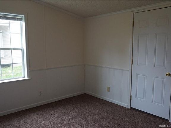 3rd image of 506 E Colony Dr