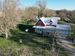 1108 G Ave, Dwight, KS 66849