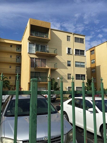 1st image of 4490 W 19th Ct APT B517