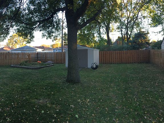 4th image of 2109 9th Ave N