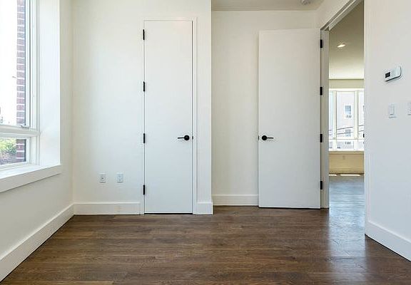5th image of 162 Central Ave #1R