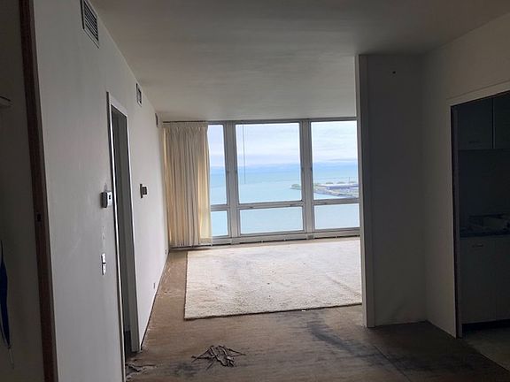 4th image of 880 N Lake Shore Dr APT 20C