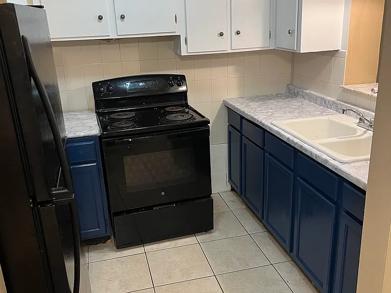 1616 Lakeside Dr — Photo 18