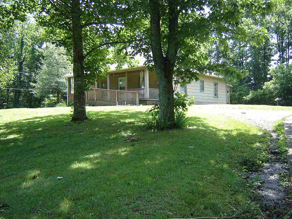 1st image of 115 Parker Dr NE
