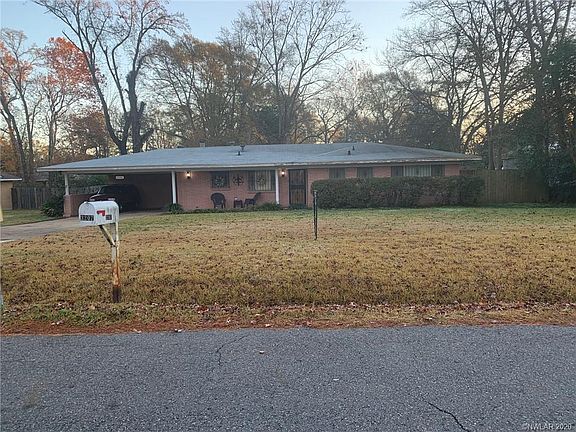 2nd image of 3208 Dearborn St