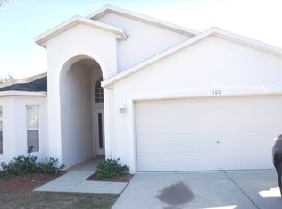 1011 Cristelle Jean Dr, Ruskin, FL 33570