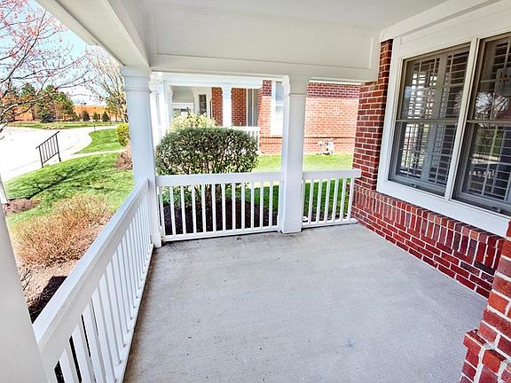 3rd image of 4637 Statesmen Dr
