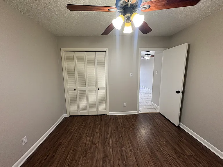 5101 H St #11 — Photo 11