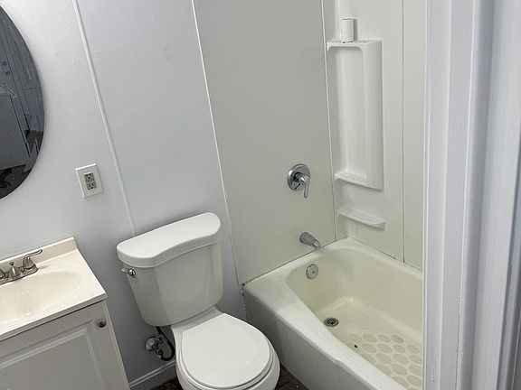5th image of 21-25 Pratt St #3