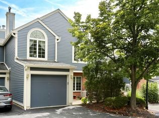 164 Surrey Ct, Ramsey, NJ 07446