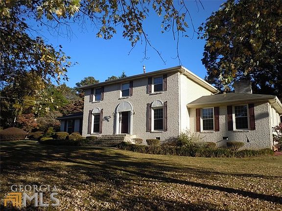 3rd image of 2734 Amberly Way