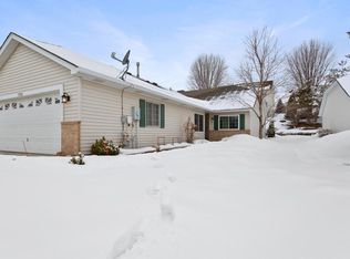 7550 Newbury Rd, Woodbury, MN 55125