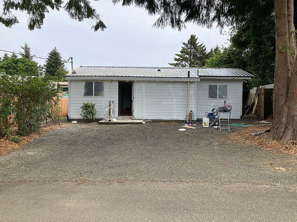 1st image of 704 SE Quay Ave